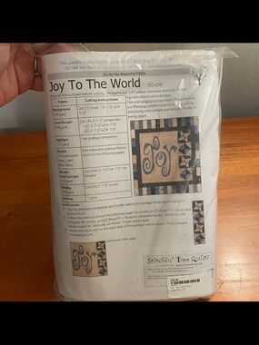 Busy Bee Quilt Kit-Christmas New / Unopened